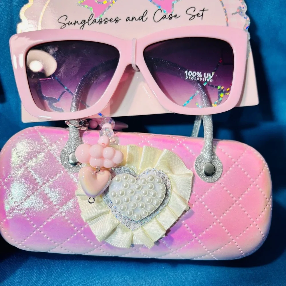 Kids Sunglasses Lot 2 Pack Rainbow Pink Heart Quilted Cases UV Protection NWT